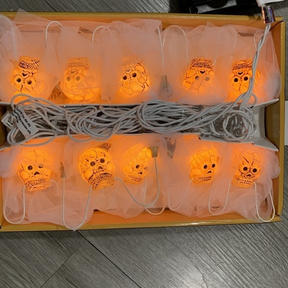 Spooky Village Skeleton Lights New Open Box - Picture 7 of 7